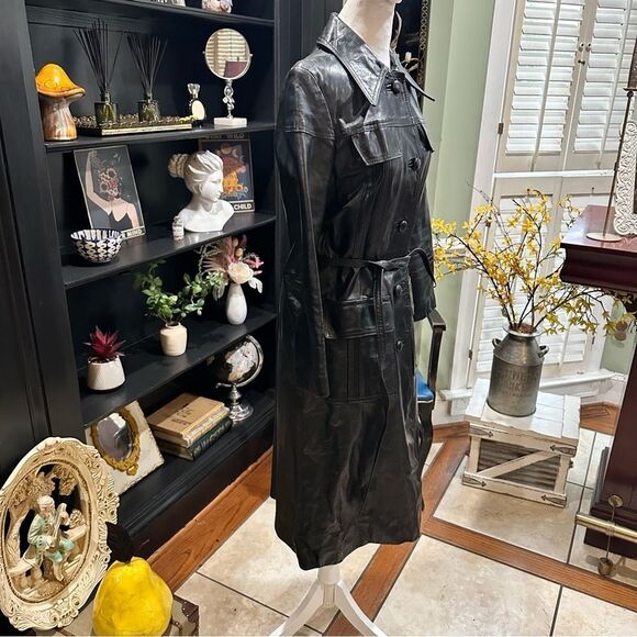 Berry’s on Main Columbia SC Boutique Vintage Leather Trench Coat - Picture 6 of 14